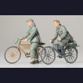 1:35   Tamiya   35240   Немецкие солдаты с велосипедами 